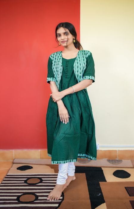 Pure Cotton Kurti with Side and Front Slits AP7405
